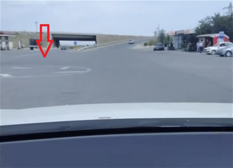 Невидимый круг на трассе Баку-Губа провоцирует аварии - ВИДЕО