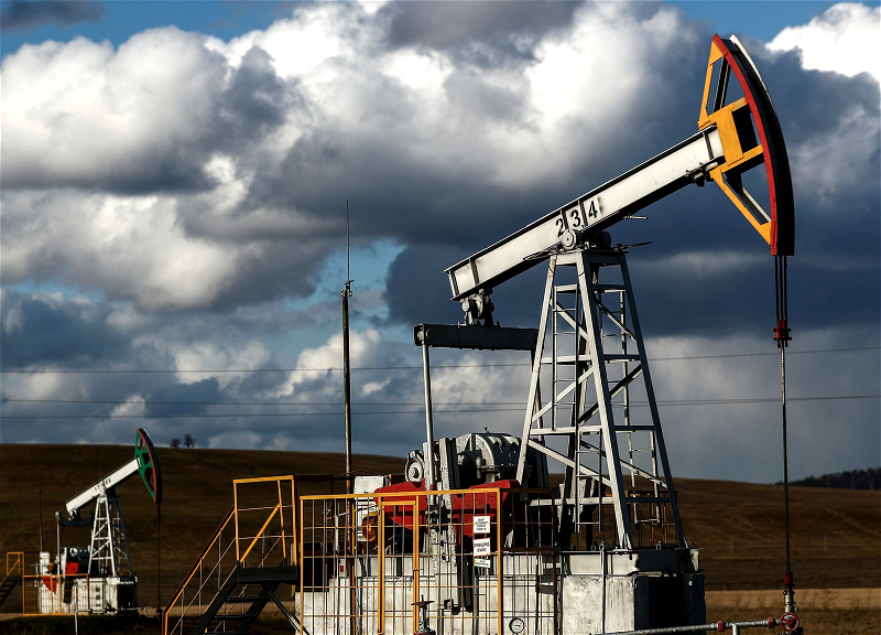 Азербайджанская нефть подешевела