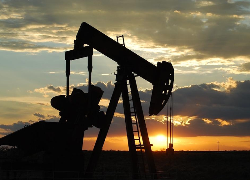 Азербайджанская нефть подешевела