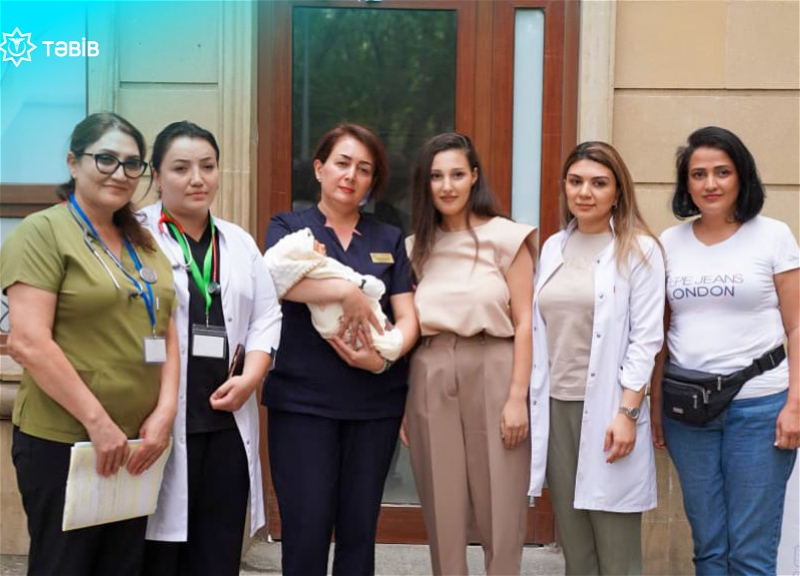 Родившийся в бакинском метро ребёнок и его мать выписаны из больницы