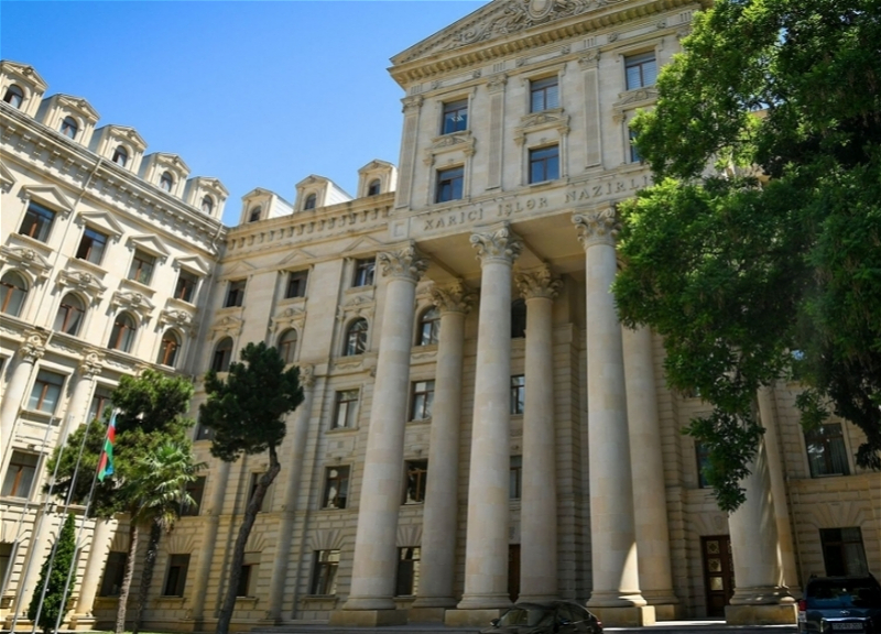 XİN Qətərə hücumdan narahatdır