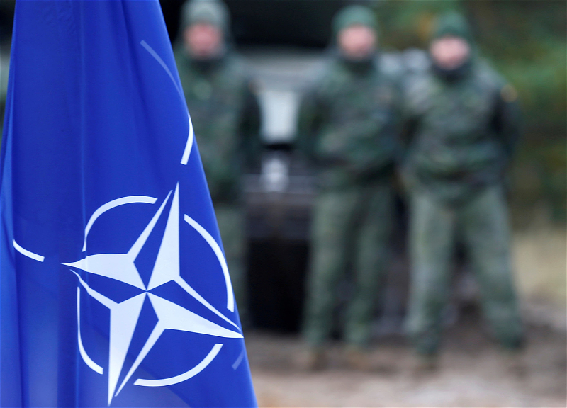 Президент Польши согласился с пребыванием в стране военных НАТО