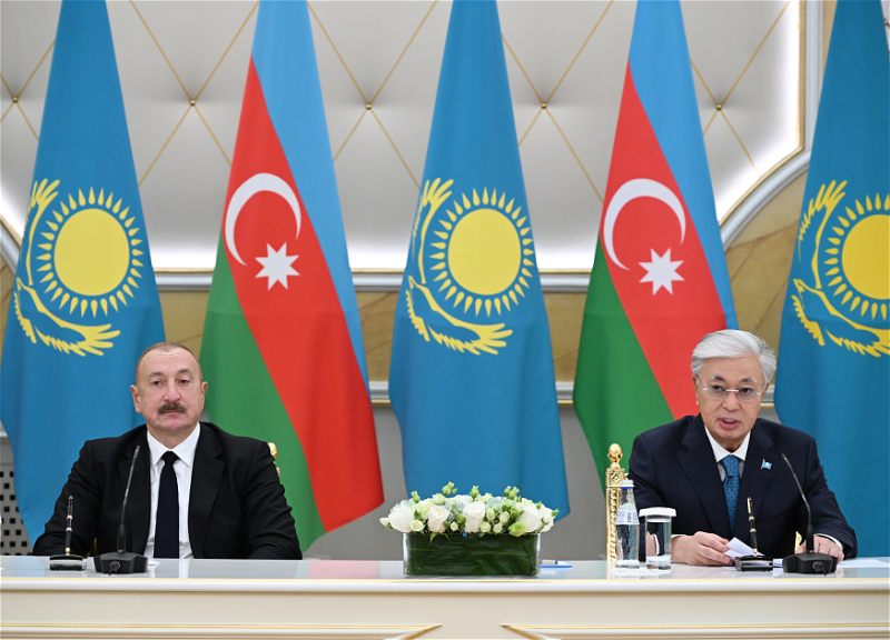 Президенты Азербайджана и Казахстана выступили с заявлениями для прессы - ФОТО