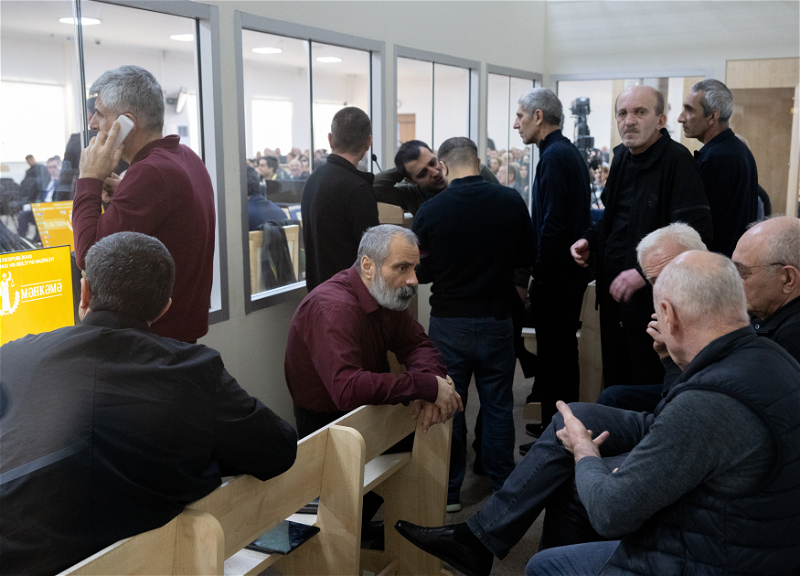 В суде оглашены показания потерпевших лиц и правопреемников потерпевших в результате атак Армении - ФОТО