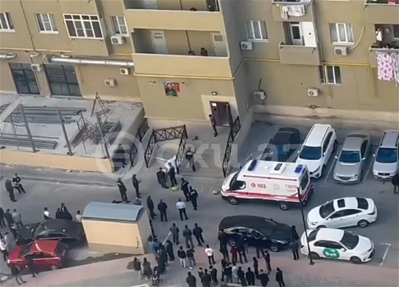 В Хырдалане подросток погиб в результате падения с высотного здания