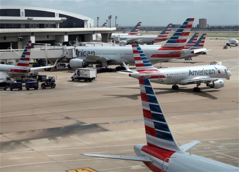 В США отменили около 700 авиарейсов