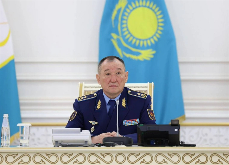 Министр обороны Казахстана прибыл в Баку для участия в военном параде