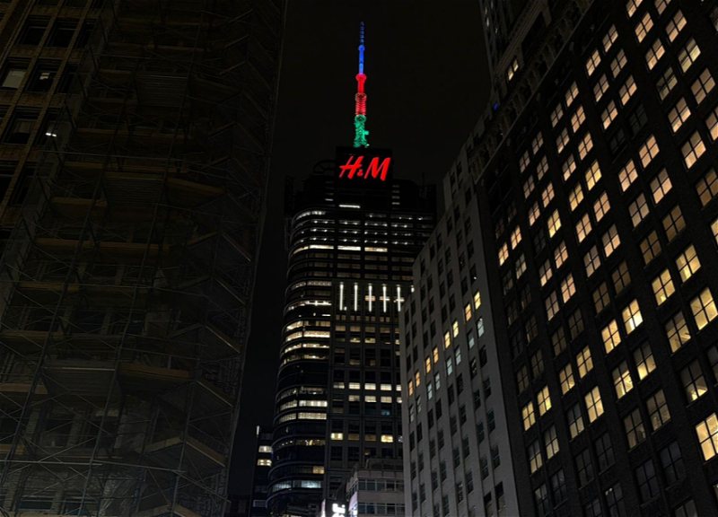 Самые высокие здания Нью-Йорка подсвечены цветами флага Азербайджана - ФОТО - ВИДЕО