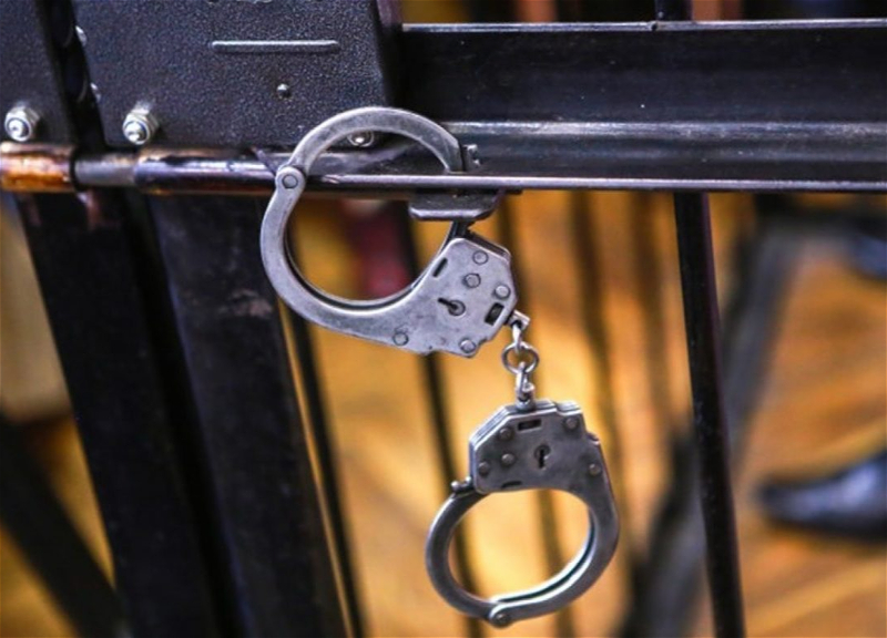 В Баку задержаны подозреваемые в серии краж