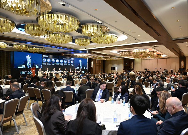 В Баку проходит IX Международный банковский форум