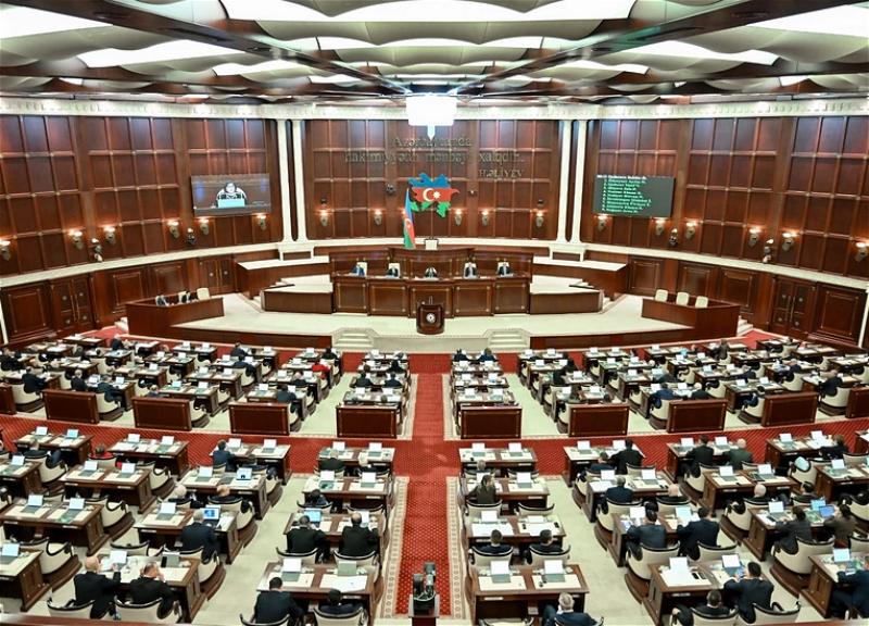 В Милли Меджлисе продолжается обсуждение проектов госбюджета 2026 года