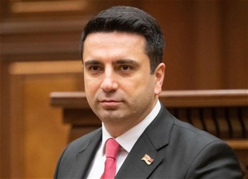 В удобный момент готов поехать в Баку - спикер парламента Армении