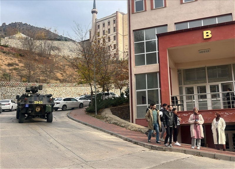 В Турции сотрудник университета взял в заложники коллегу - ВИДЕО