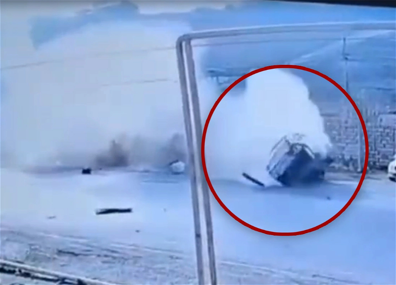 На Абшероне несколько раз перевернулась машина, водитель погиб - ВИДЕО