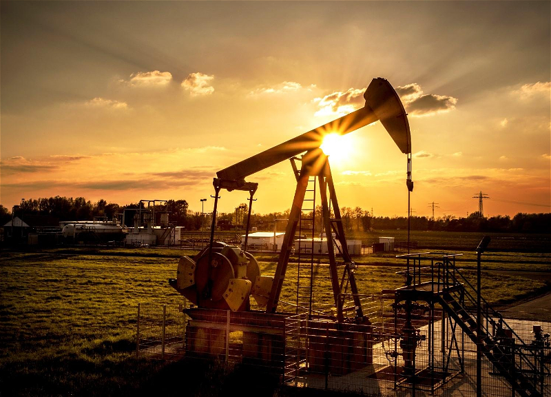 Азербайджанская нефть подешевела